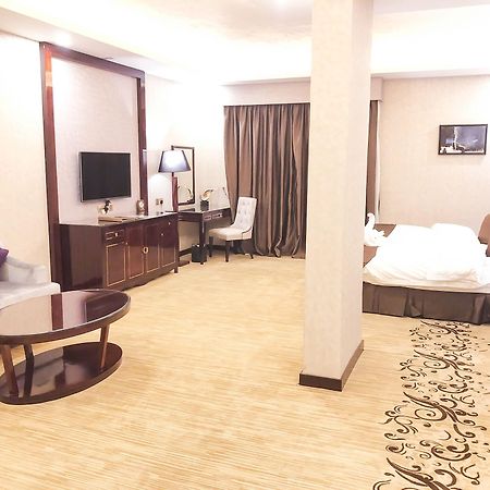 Holiday Khaleej Riyadh Exterior photo