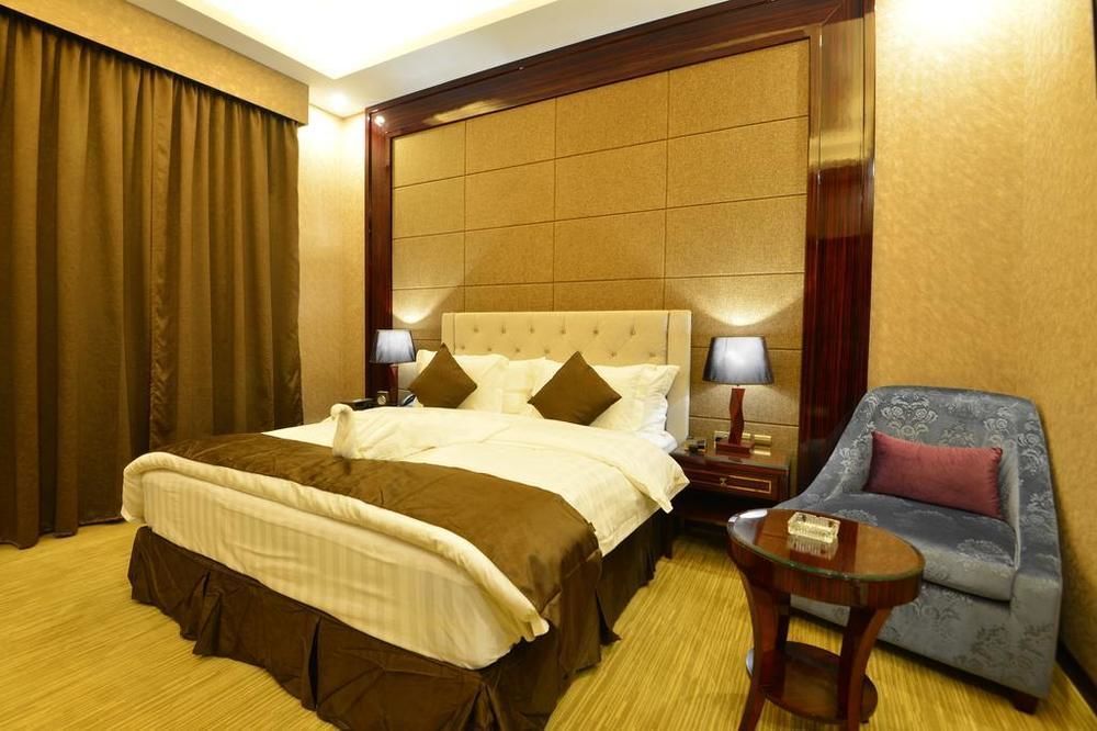 Holiday Khaleej Riyadh Exterior photo